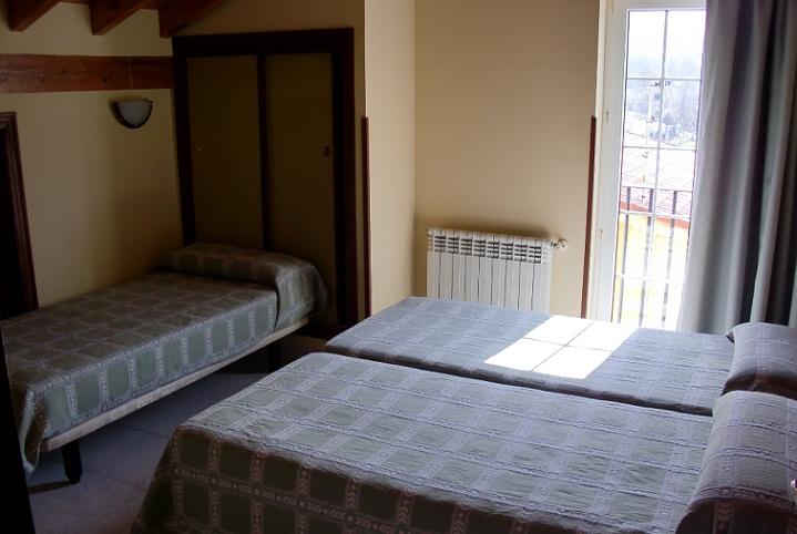 Hotel Narcea Valles (Reocin) Quarto foto